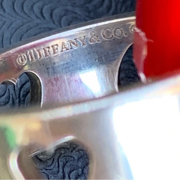 SOLD❤️ Rare Vintage Authentic Tiffany & Co. Sterling Silver Open Heart Band Ring - Picture 7 of 10